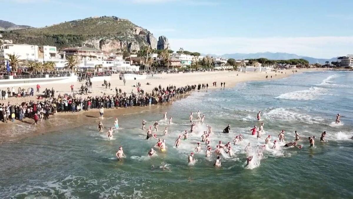 Furti negli stabilimenti balneari di Terracina: la Polizia arresta un 27enne della provincia di Siena. - 