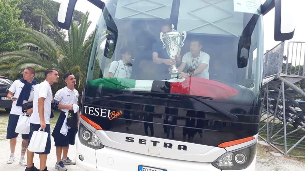 Calcio, finale scudetto della Juniores Nazionale: i ragazzi dell'Aprilia Racing Club campioni d'Italia!!! - 
