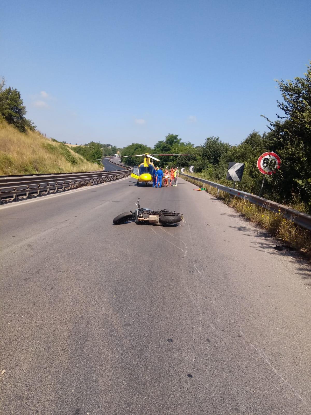 Grave incidente sulla Pontina, all’altezza di via Apriliana: ferito un motociclista di Cisterna - 