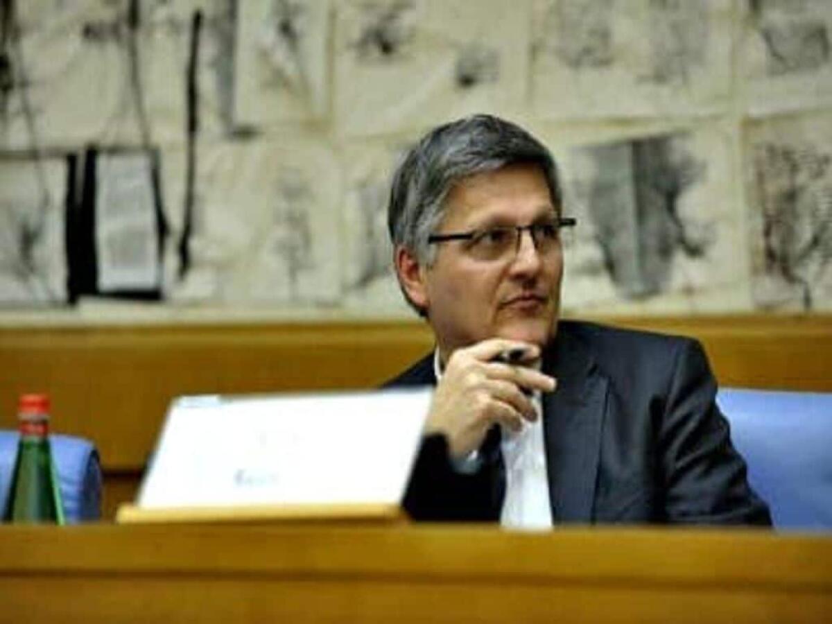 Il Sottosegretario di Stato, Luigi Gaetti, a Latina per un incontro in Prefettura. - 