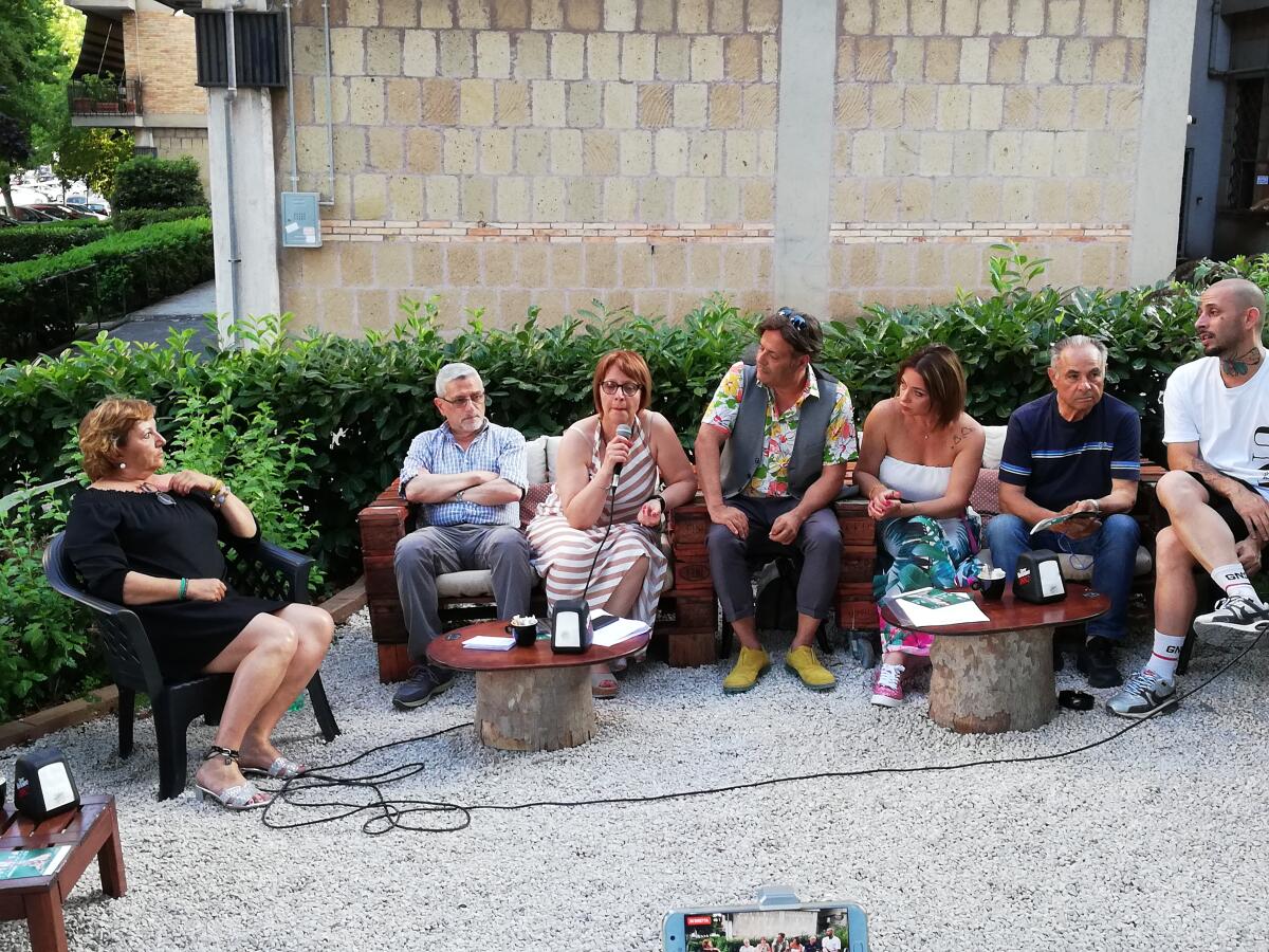 Oggi ad Aprilia  “Estrosa Floral Show”, il concorso nazionale di fioristi ideato da Savina Tatti. - 