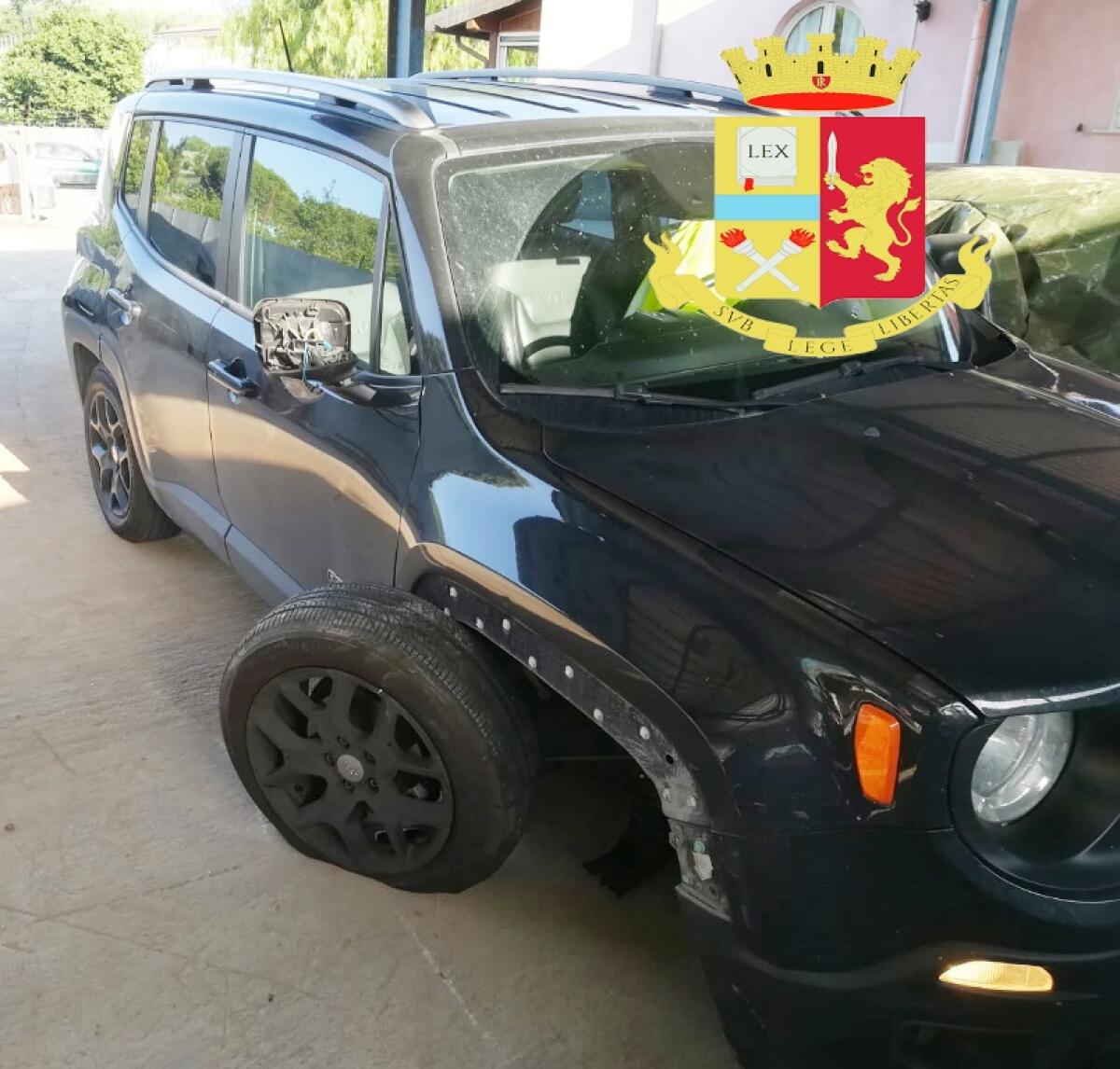 CISTERNA – Ubriaco alla guida crea il panico in centro, va a finire contro 3 auto in sosta. - 