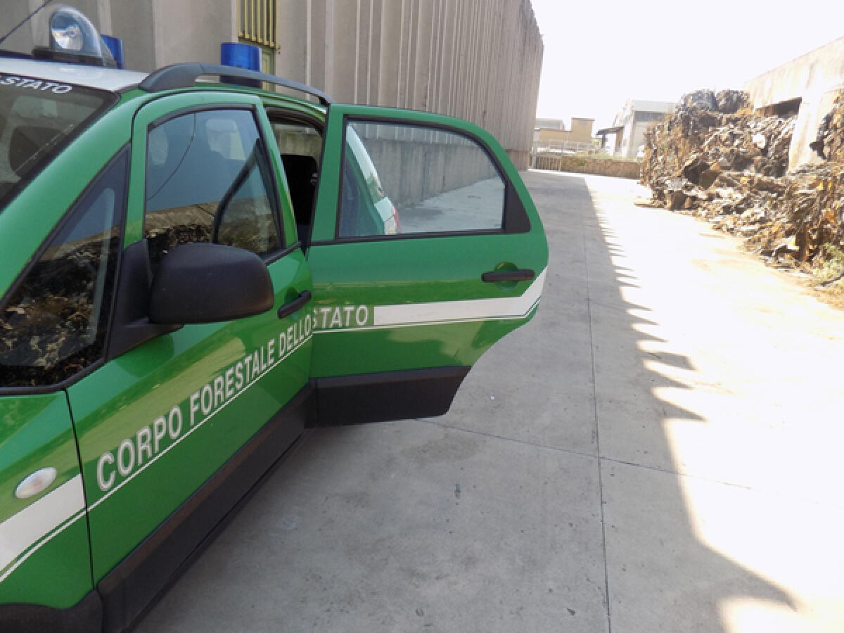 Sequestro preventivo della galleria di collegamento del negozio Sport 85 di via Piave, a Latina. - 