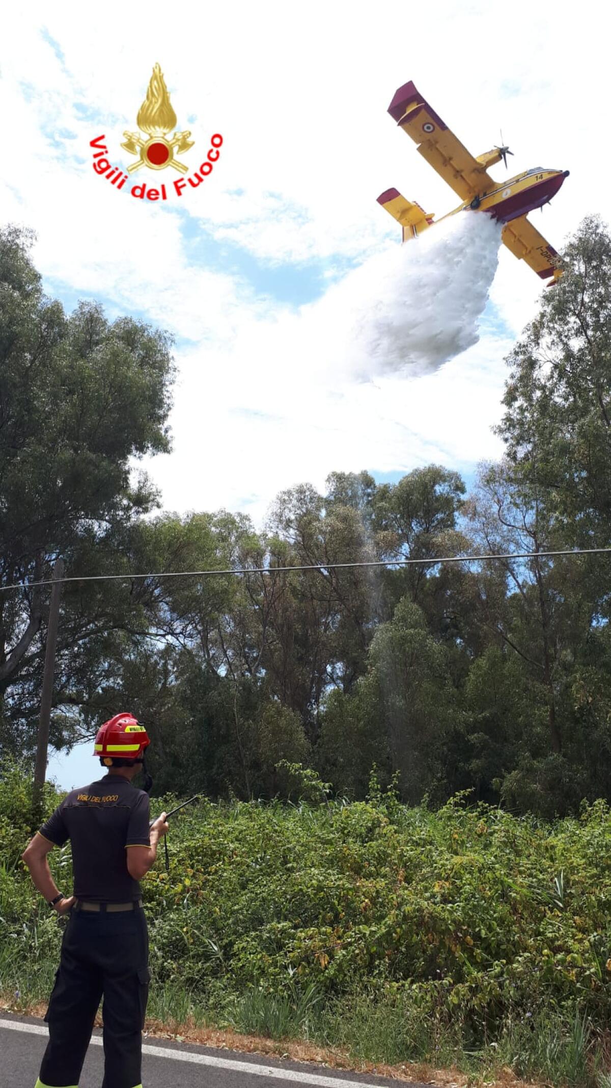 Incendio nel Parco del Circeo, in località Rio Martino VIDEO - 