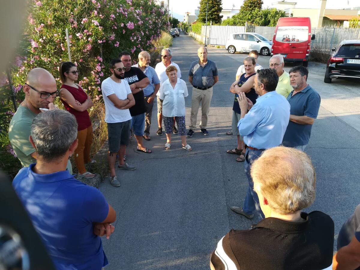 Miasmi alla Borgata Agip ad Aprilia, un incontro per capire cosa fare - 