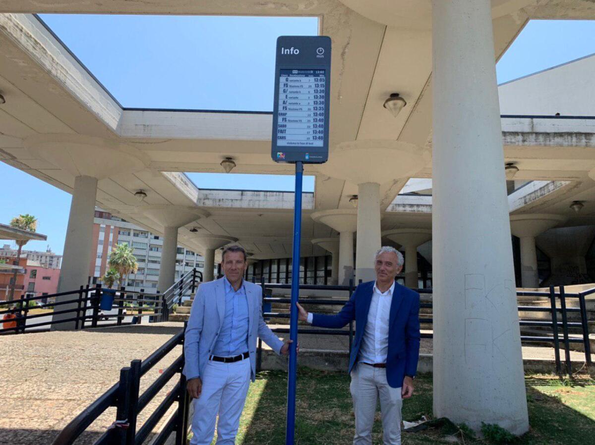 Nuove paline elettroniche alle autolinee di Latina - 