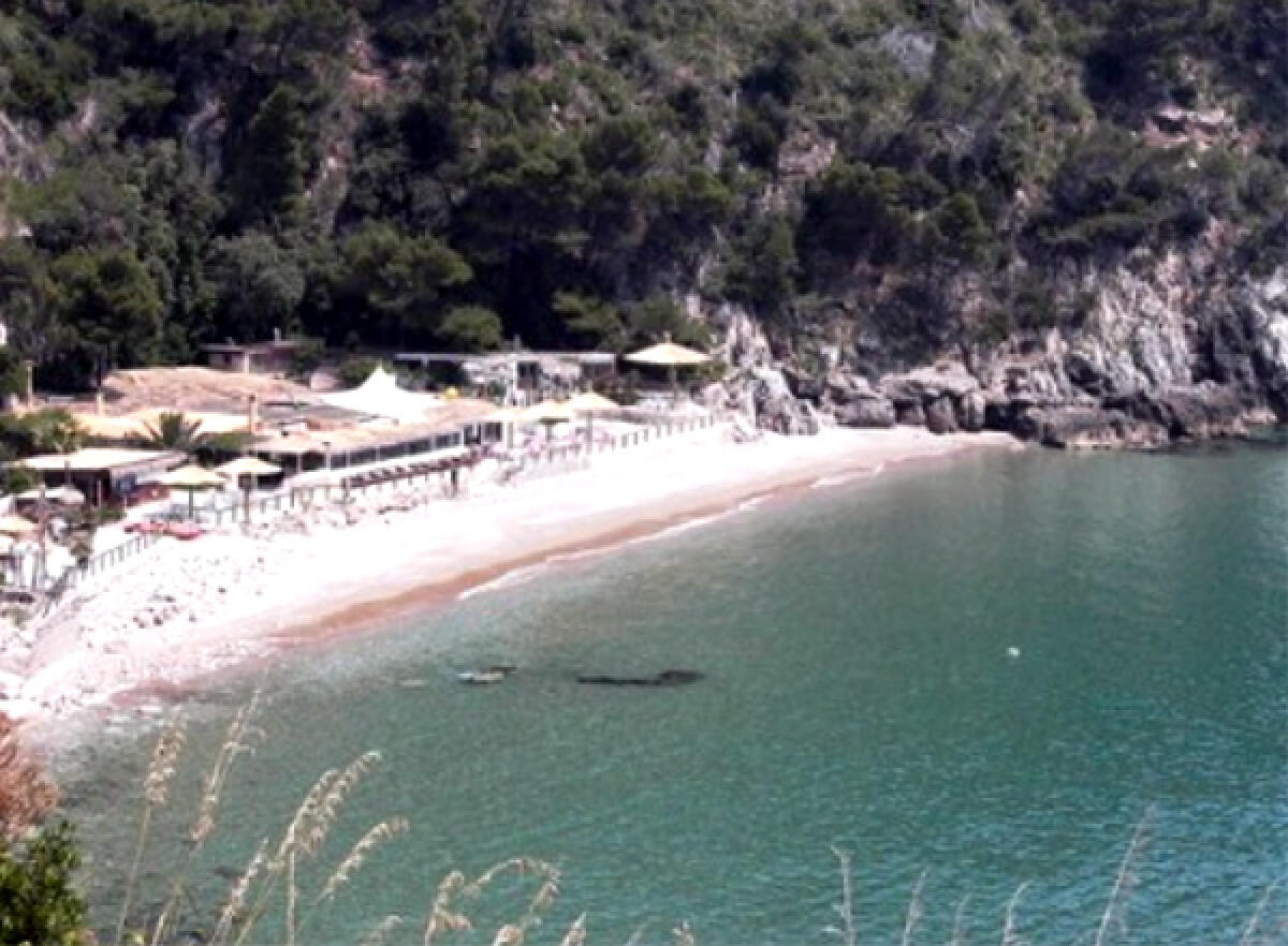 Tragedia in spiaggia a Sperlonga: 55enne muore in acqua per un malore. - 