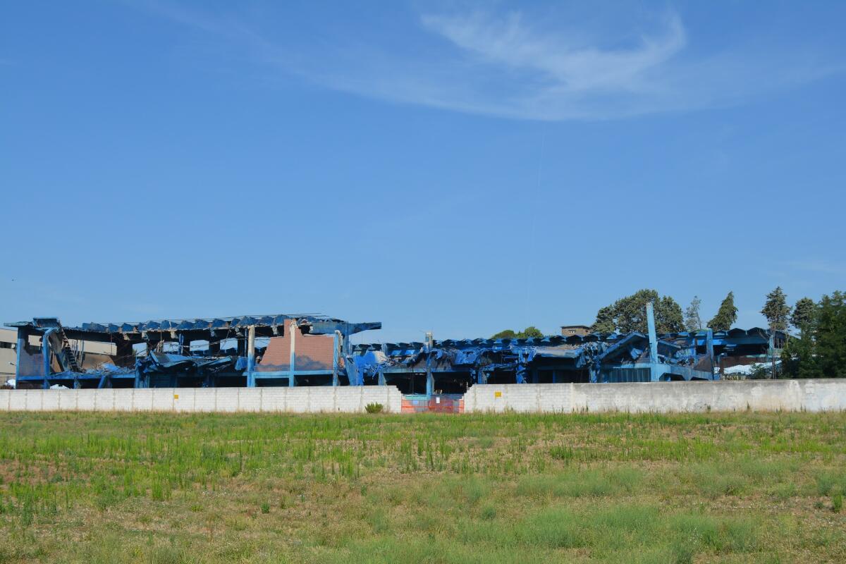 POMEZIA  - Lavori di messa in sicurezza alla Eco X quasi completati, il Comune: “le analisi rilevano assenza di amianto”. - 