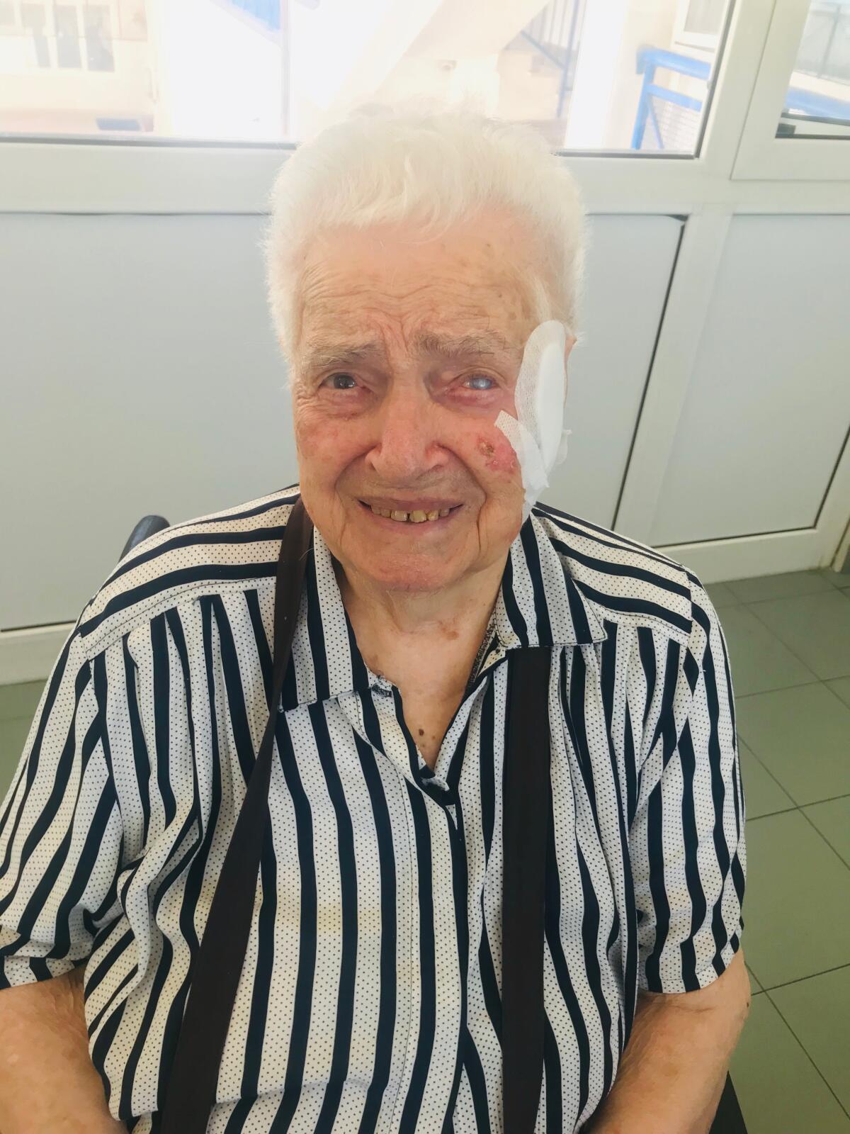 Alla Casa di Cura "Villa Silvana" di Aprilia oggi si festeggiano i 104 anni della signora Teresa Nicoletti. - 