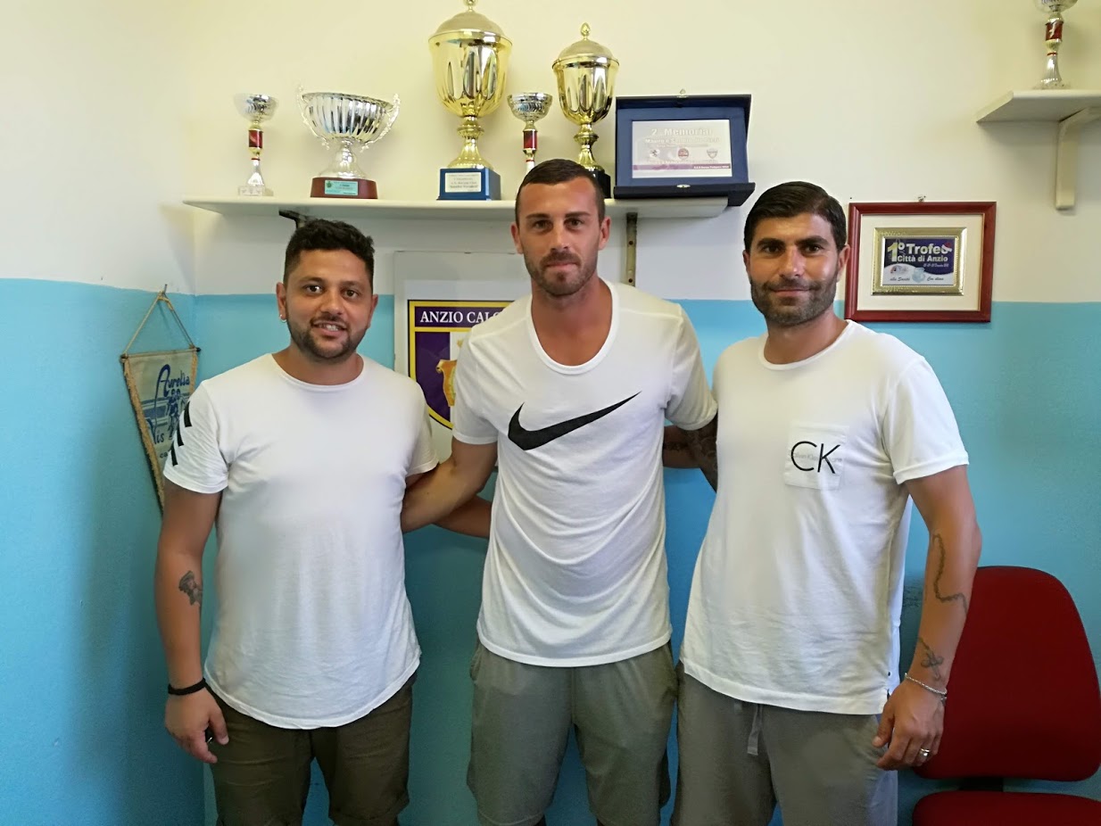 Jacopo Camilli con il ds Guido Zenga e l'allenatore Mario Guida (foto Ferri)