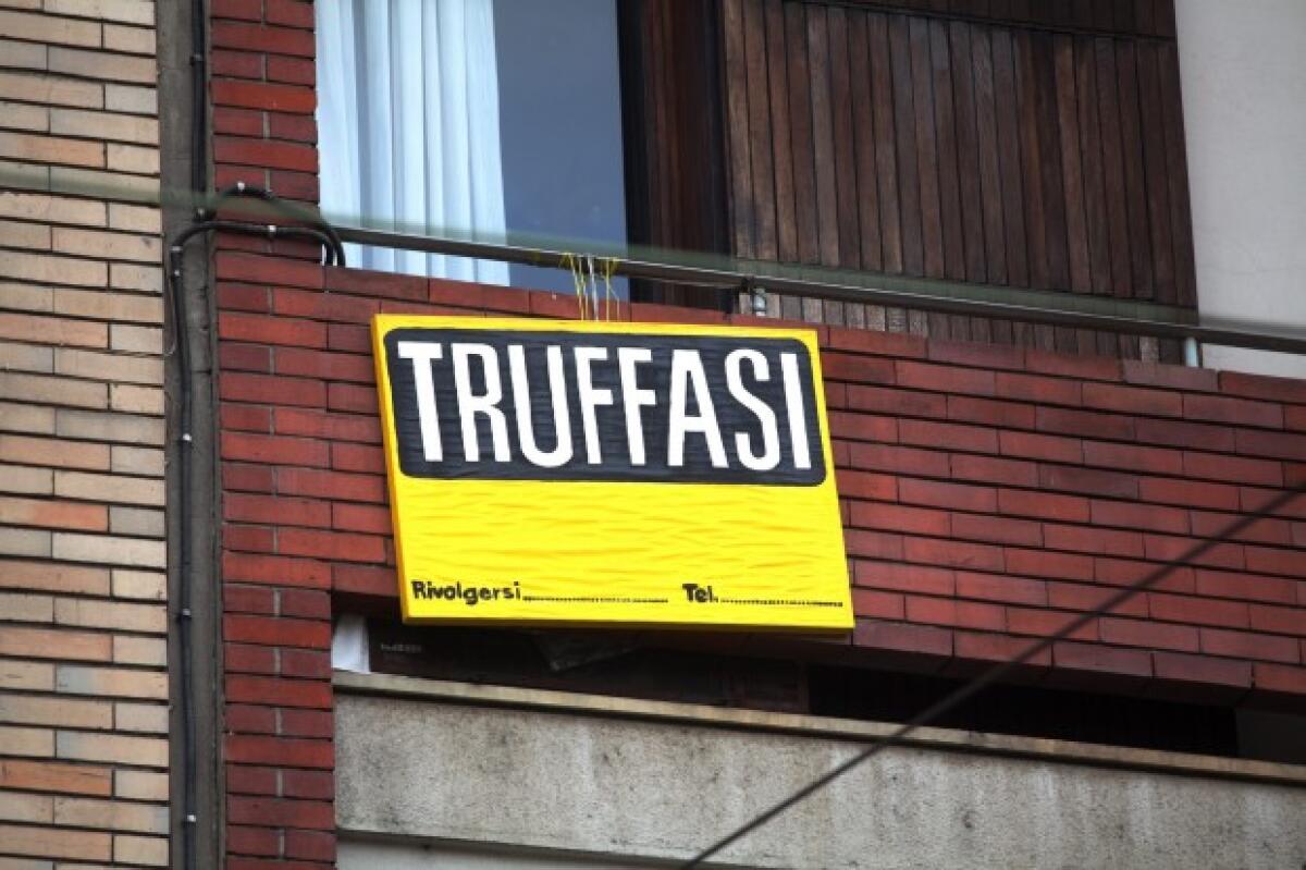 Aveva messo in affitto una casa “fantasma” a Gaeta: denunciato un truffatore campano. - 