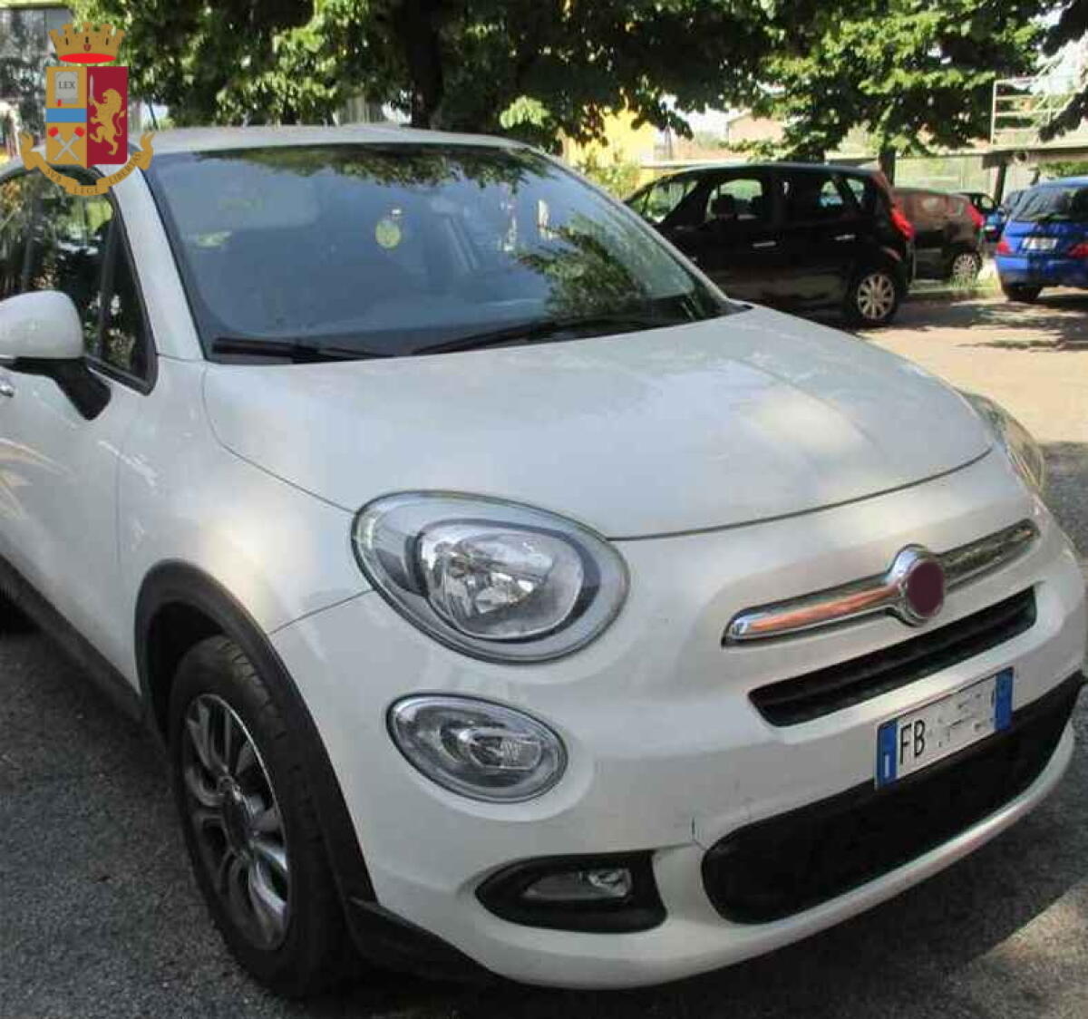 Due auto al prezzo di una: a Marino la Polizia Stradale denuncia  un uomo che aveva clonato l’utilitaria della moglie. - 