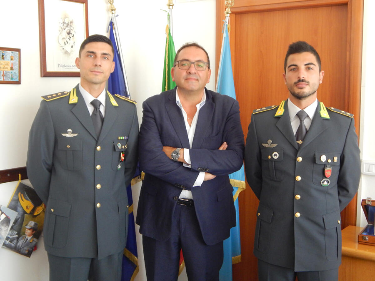 Cambio al vertice della Guardia di Finanza di Aprilia, arriva il tenente Luca Spedicato - 