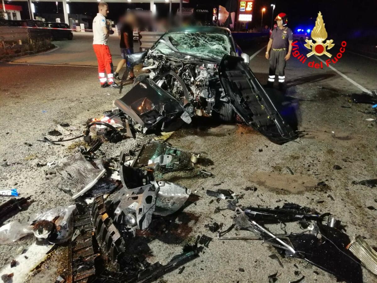 Drammatico incidente sulla Frosinone-Mare, a Sonnino:  muore il 39enne Davide Censi; sei persone ferite gravemente, tra cui un bambino. - 