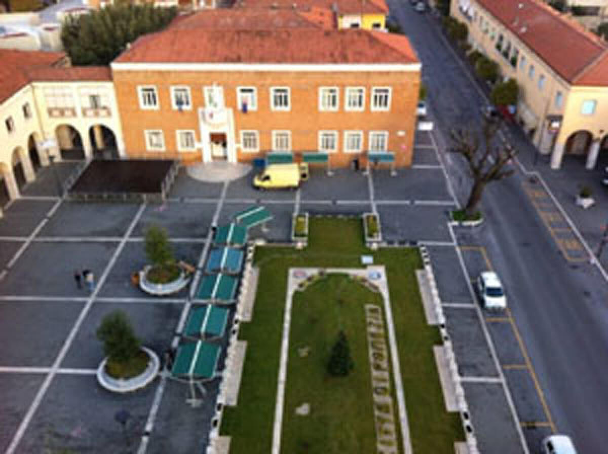 Flora Napoli, incontro tra sindacati e sindaco di Pomezia - 