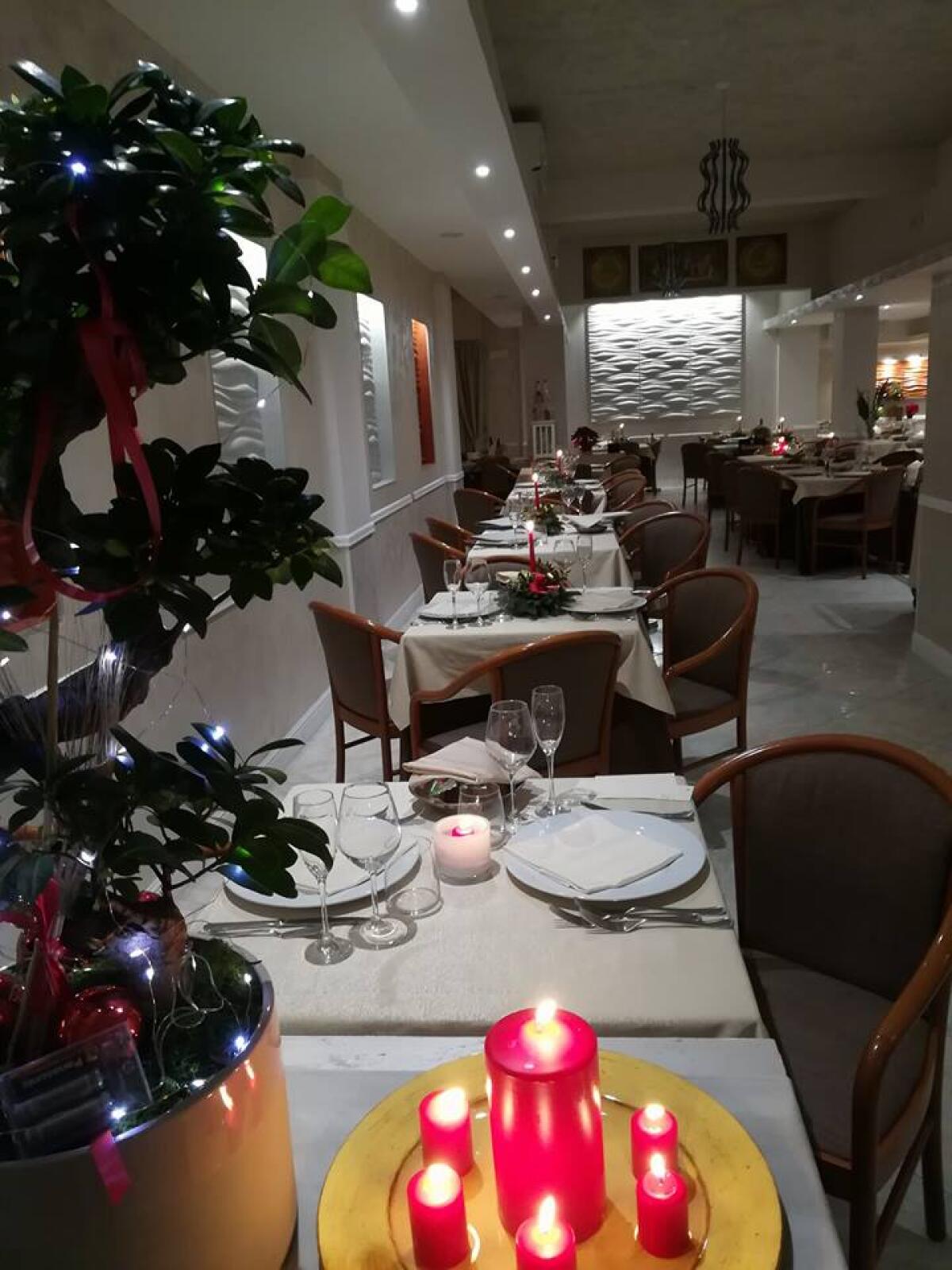 Cena da 300 euro, poi fuggono senza pagare il conto. Incastrati dai Social - 