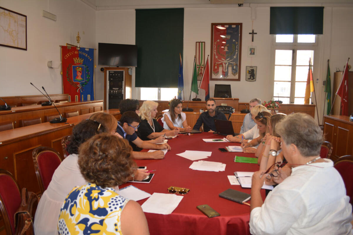 POMEZIA – Il servizio di mensa scolastica verrà attivato con l’avvio del tempo pieno. - 
