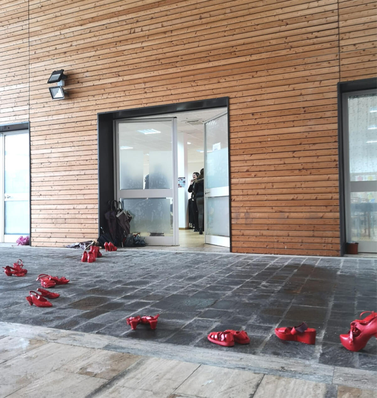 Fondi regionali per il Centro Antiviolenza del Comune di Aprilia - 