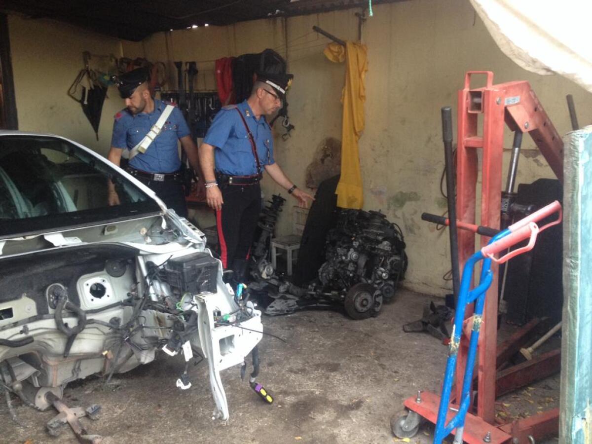 Centrale del riciclaggio di auto nel garage, in arresto 53enne - 