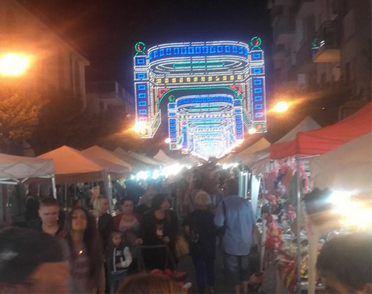 San Michele ad Aprilia, c'è anche il mercatino di via degli Oleandri - 