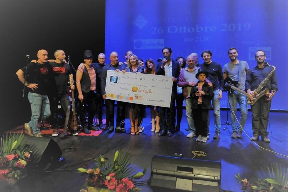 Velletri - Raccolti oltre 5 mila euro con  "L'Emozione di Mai" - 