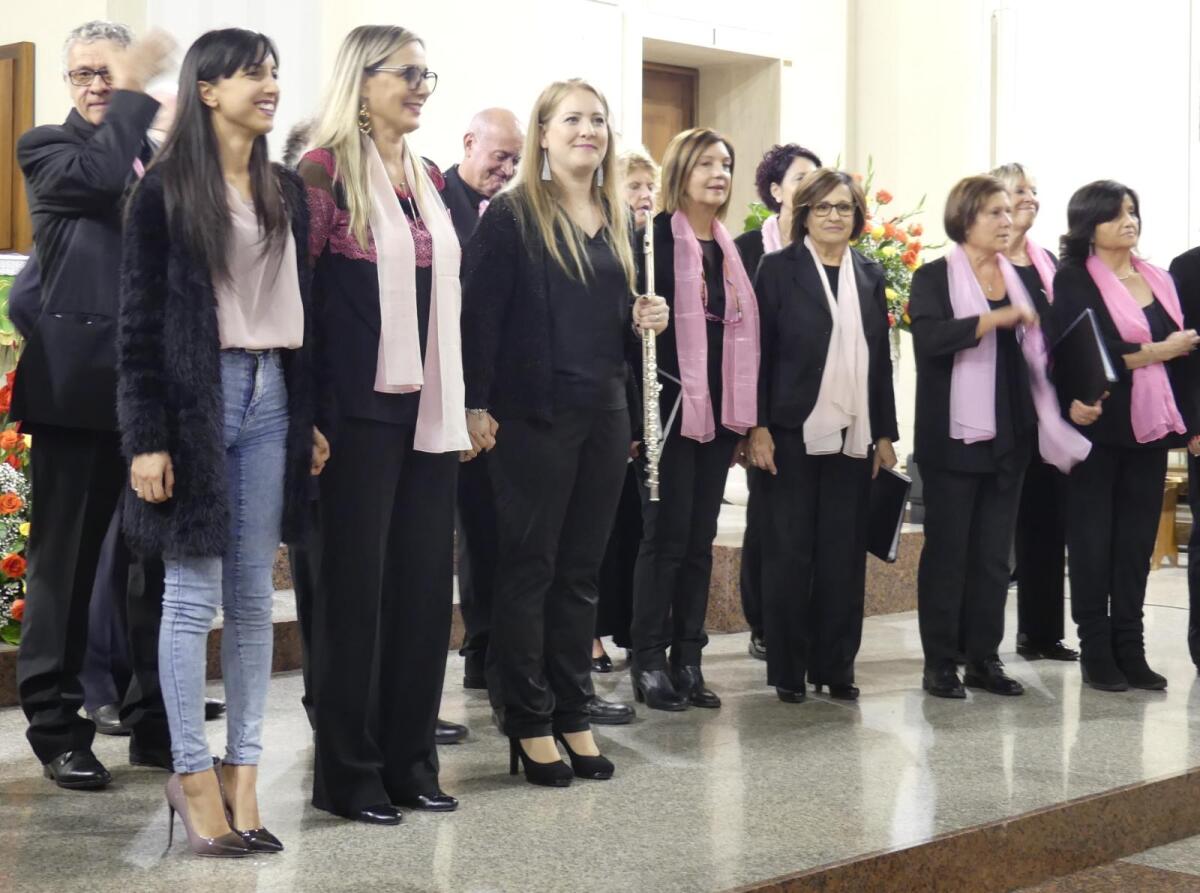 In rosa per Maria, applausi per il concerto delle tre corali di Aprilia - 