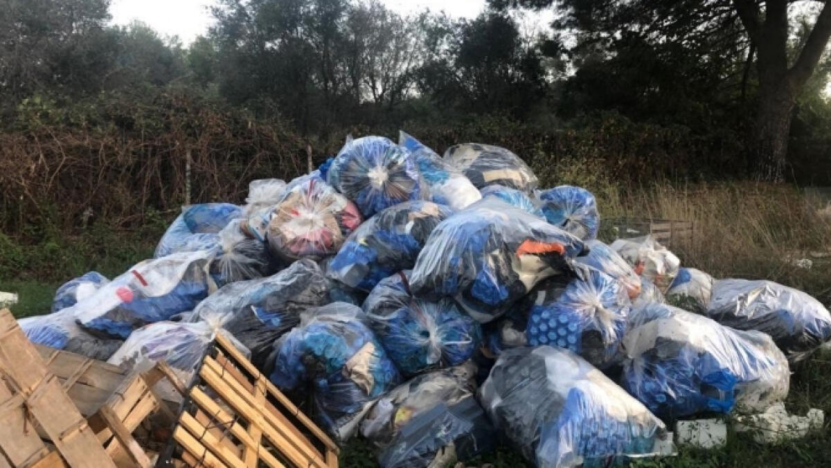 Maxi discarica abusiva a Pavona, 5 denunce - 