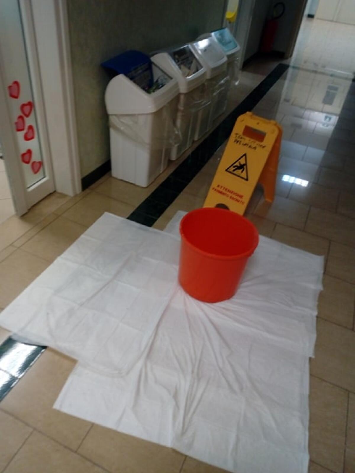 Infiltrazioni d’acqua al reparto pediatria dell'ospedale “Colombo” di Velletri: è necessario un intervento urgente. - 