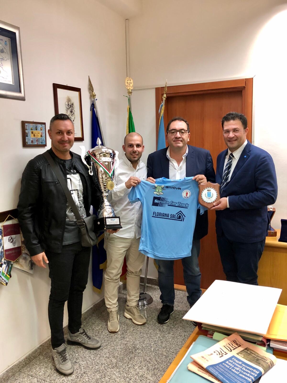 Aprilia, il sindaco riceve l'Asd Calcio Balilla - 