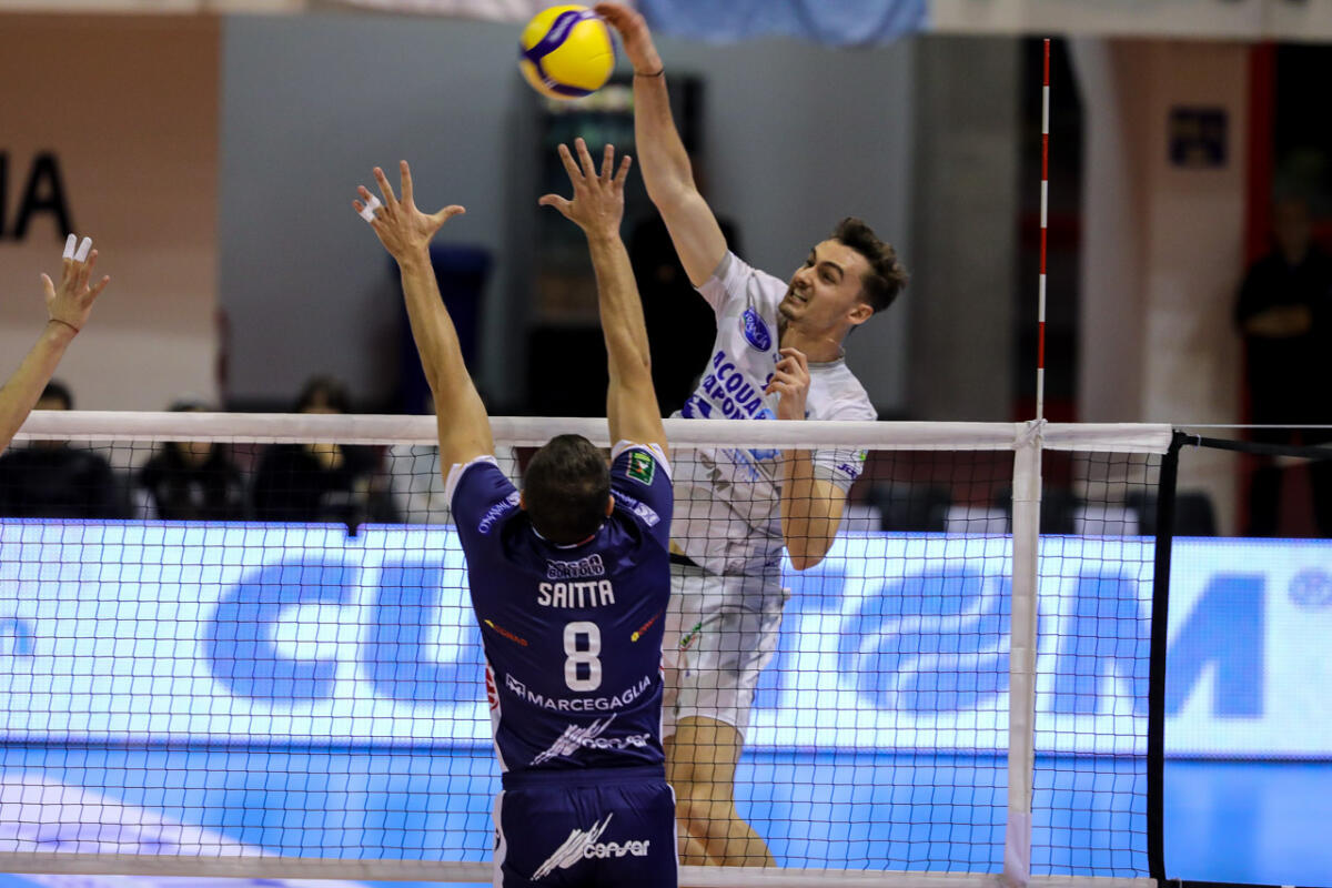 Superlega- La Top Volley Latina cede 0-3 con Ravenna - 