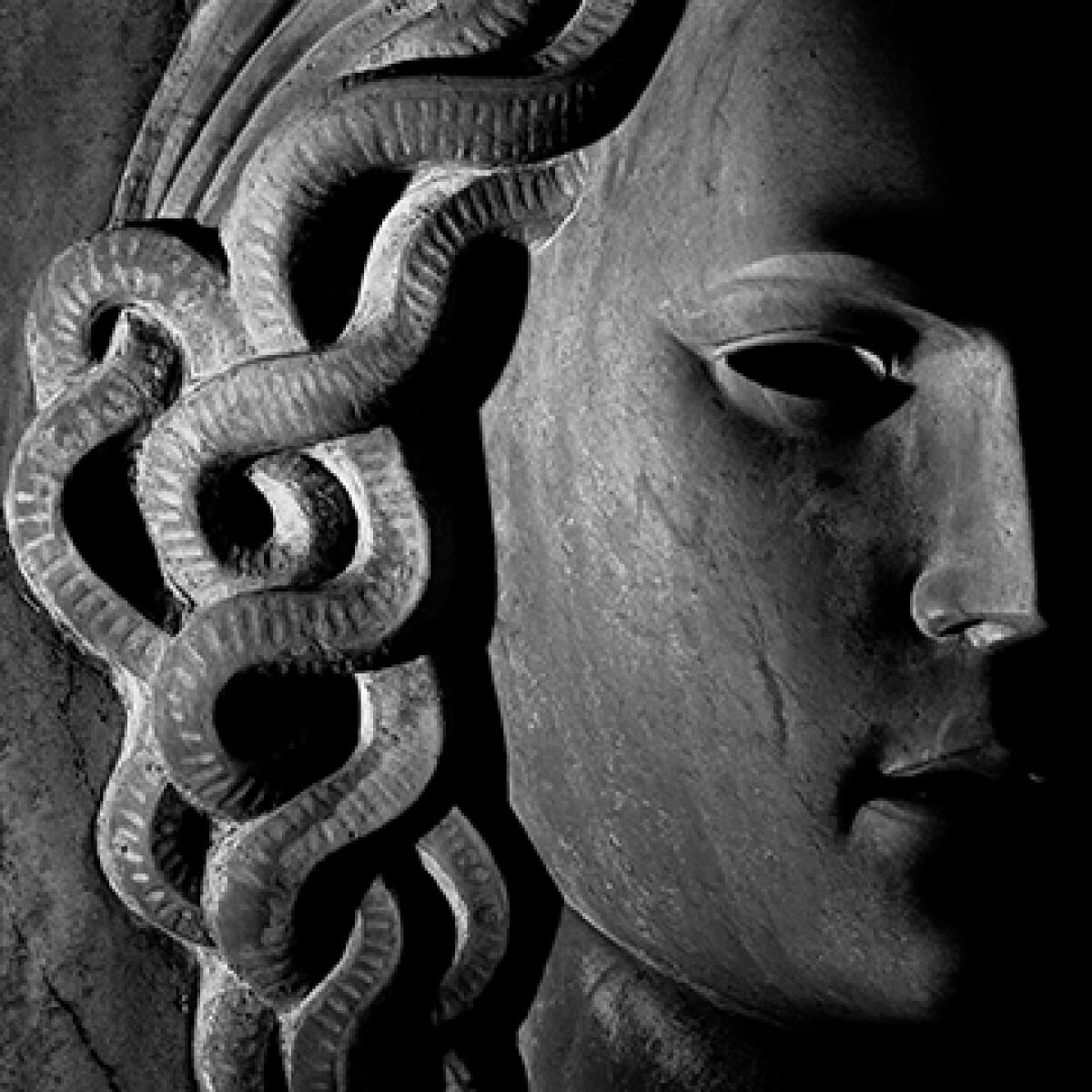 Sino al 6 Gennaio al Circolo Cittadino di Latina la mostra “Littoria in rilievo”. - 