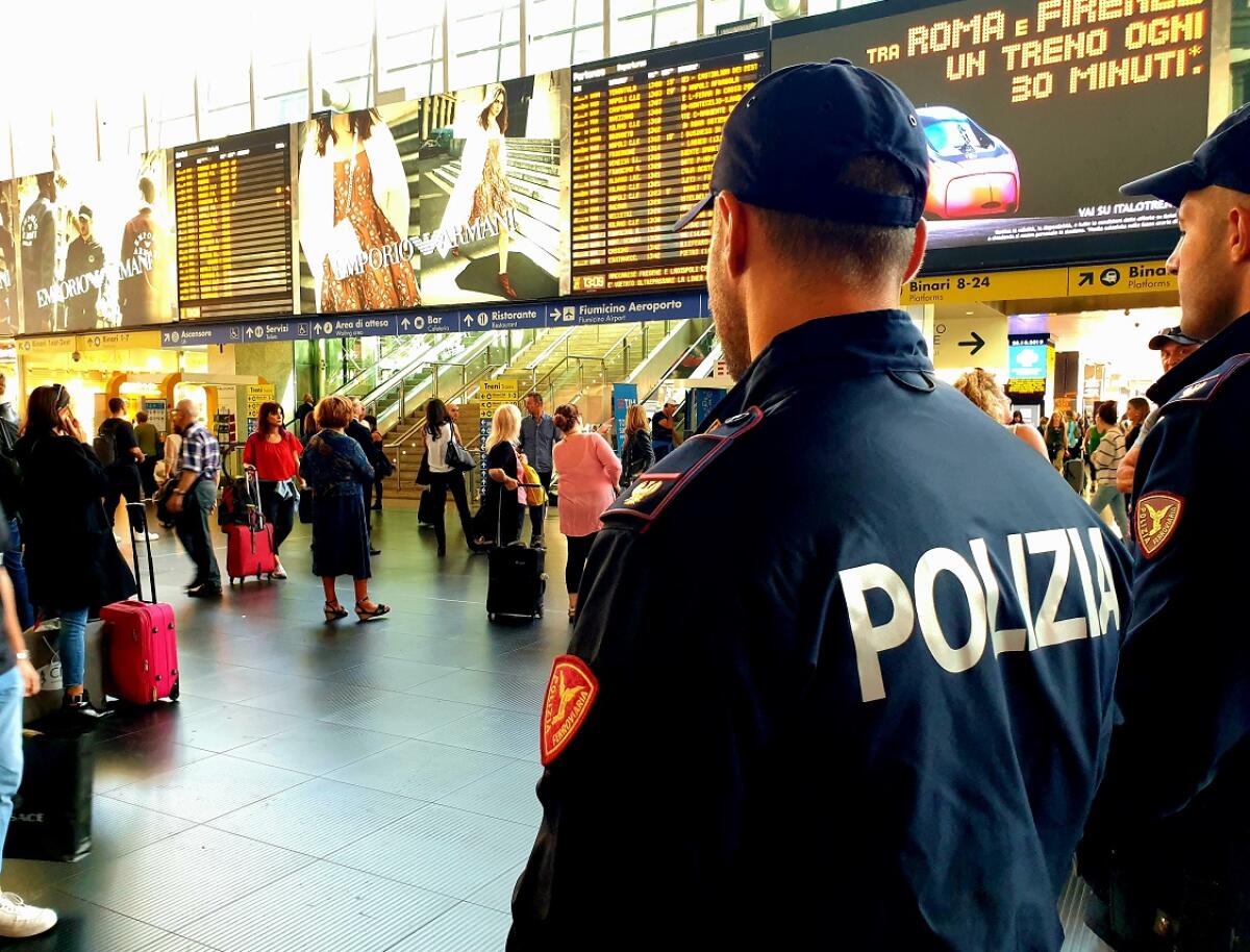 Controlli nelle stazioni ferroviarie, 2 arresti e 12 denunce - 