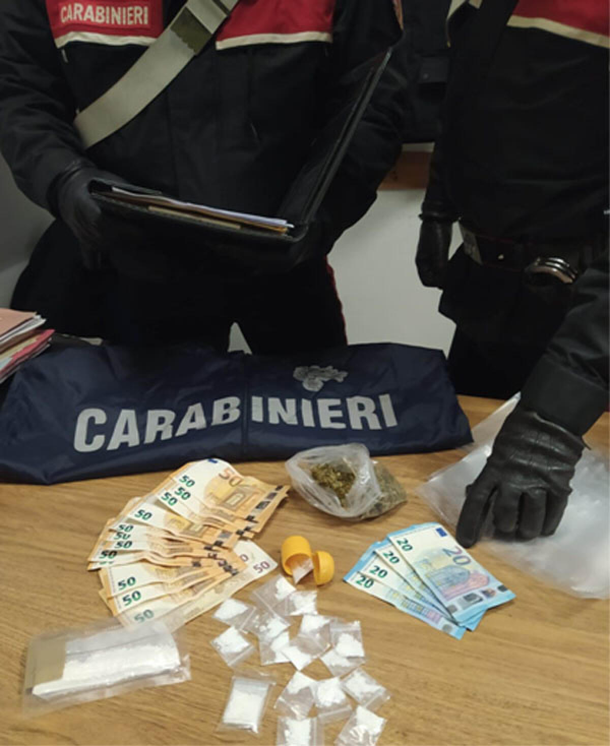 30enne in manette a Latina per droga: deteneva oltre 40 grammi di cocaina. - 