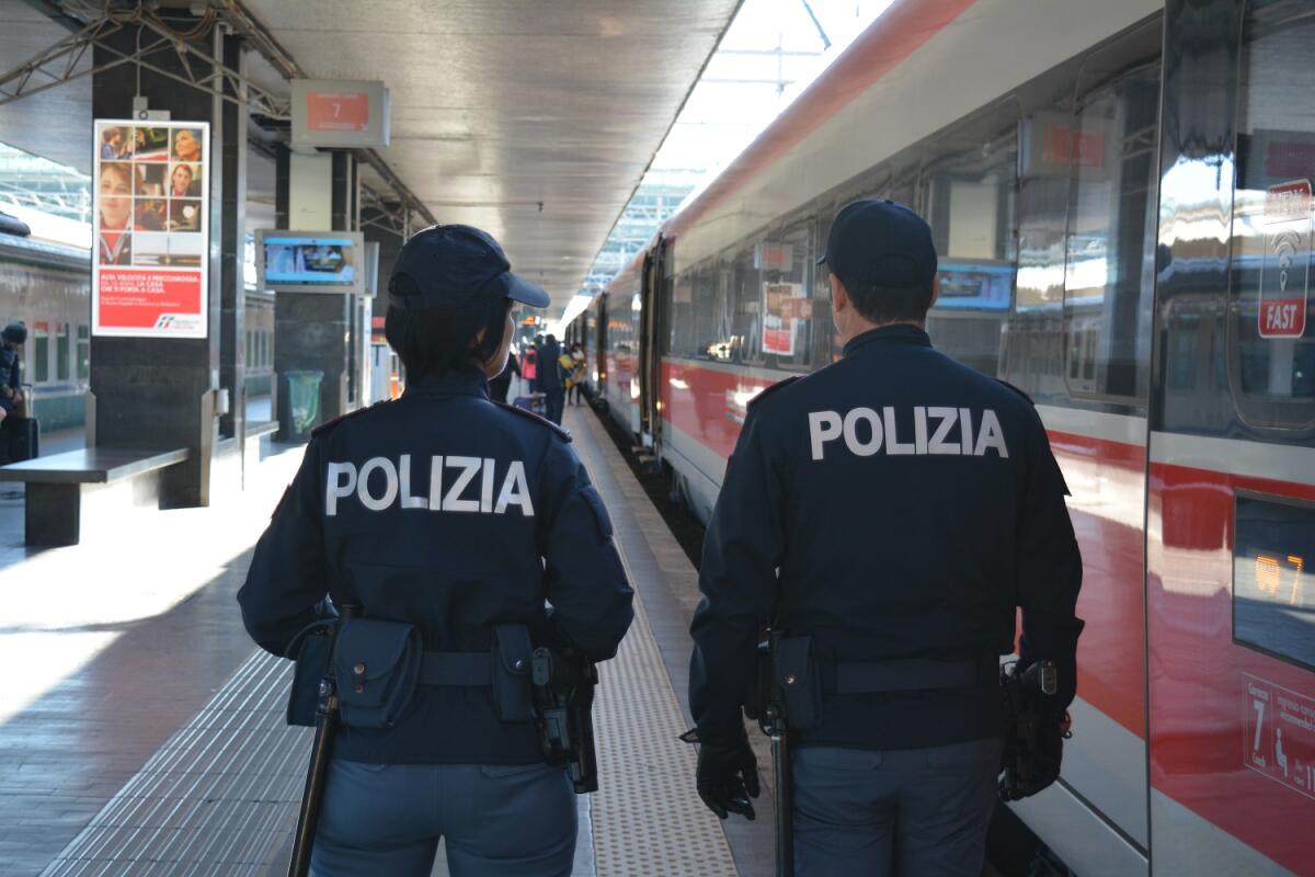 Stazioni sicure, i controlli della Polfer - 