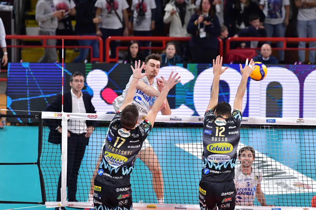Volley di Superlega: la Top Volley Cisterna vince il primo set nella tana di Perugia poi si arrende. - 