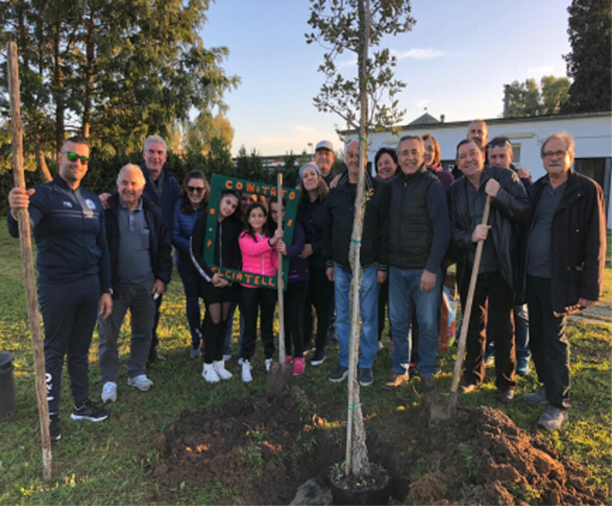 Il Comitato di Quartiere Selciatella pianta "Ilaria", una magnifica Sughera - 