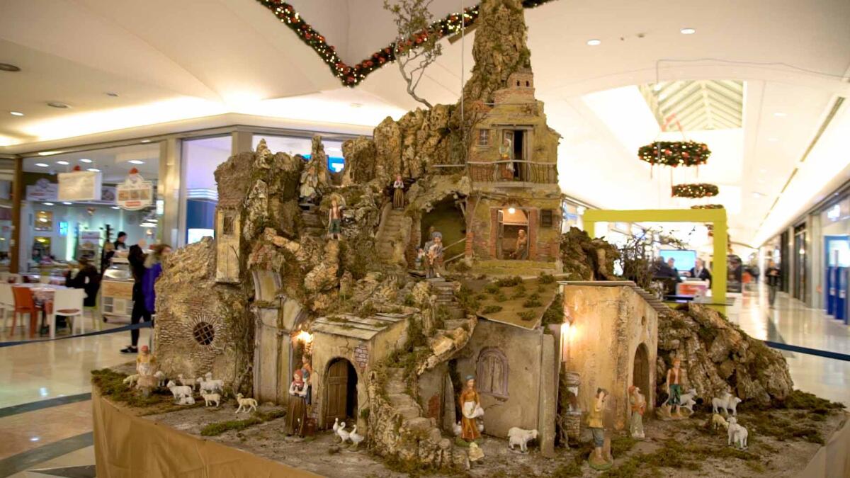 Presepe Artistico  presso l’Arcipretura dei Santi Pio e Antonio ad Anzio - 