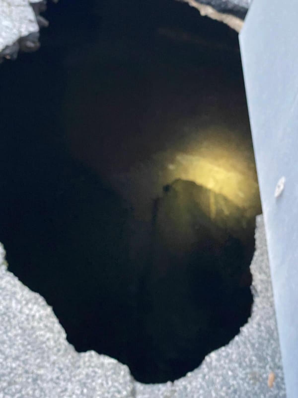 Si apre voragine nell'asfalto, paura a Velletri - 