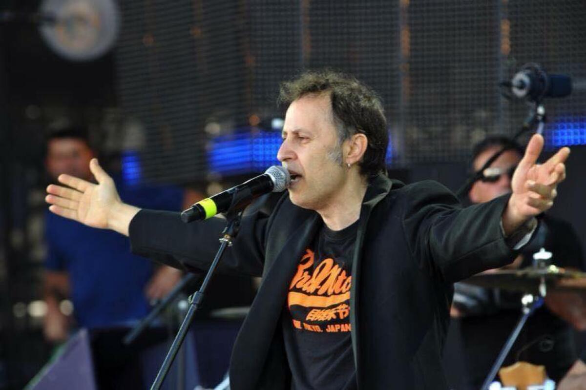 All'ex Mattatoio di Aprilia Enrico Capuano e la sua Tammurriatarock - 