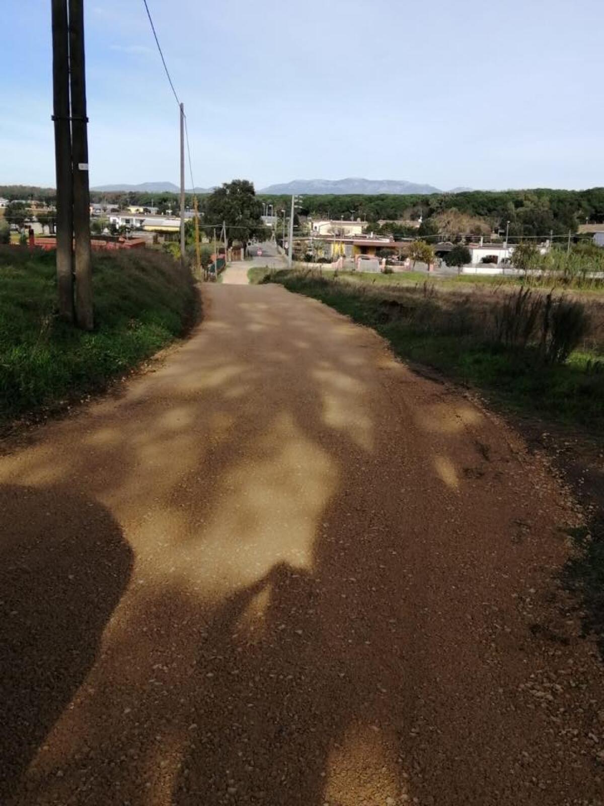 Conclusi i primi interventi di manutenzione sulle strade della frazione di Molella, a Sabaudia. - 