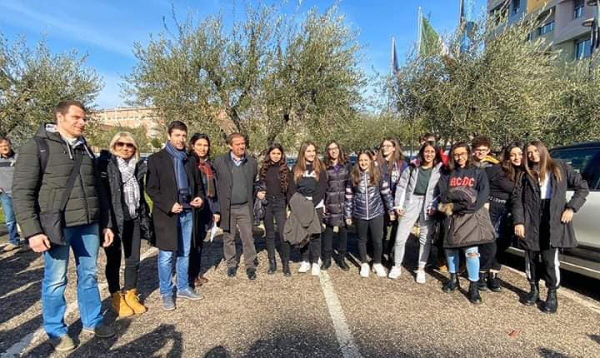 Viaggio della Memoria, 38 ragazzi partono da Aprilia - 