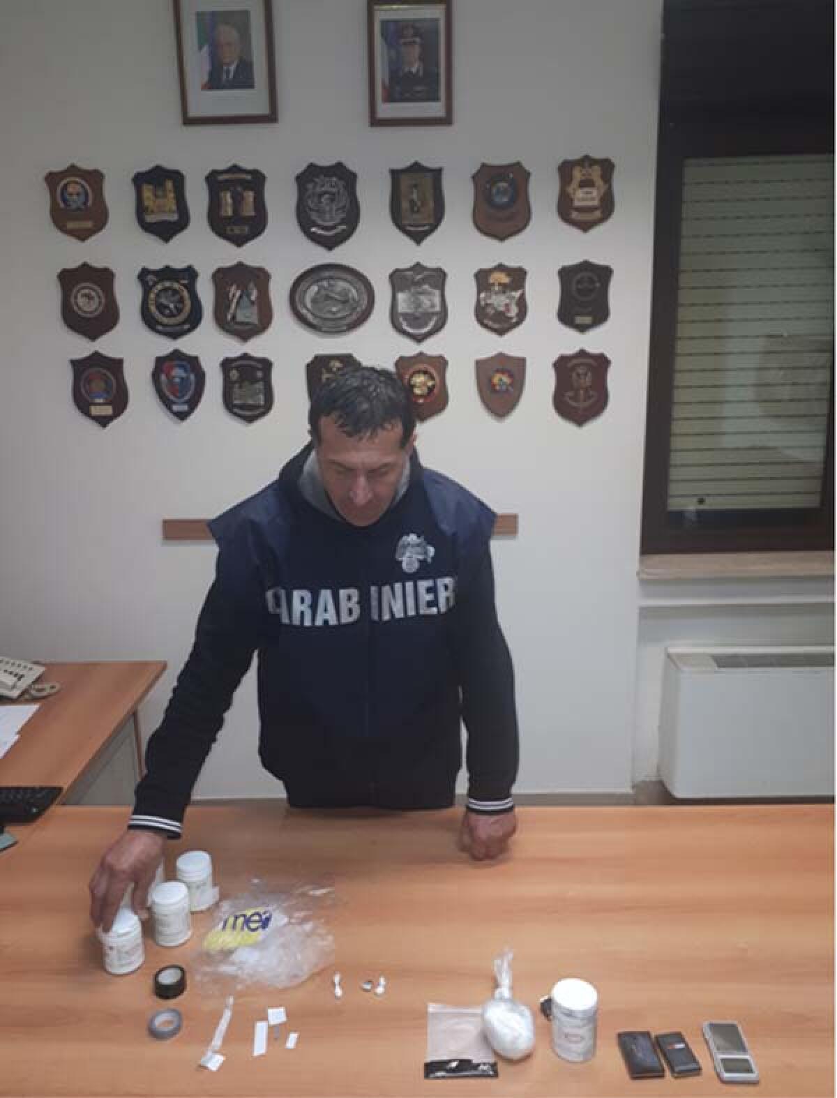 Nascondeva in casa due etti di cocaina: 54enne di Aprilia arrestato dai Carabinieri. - 