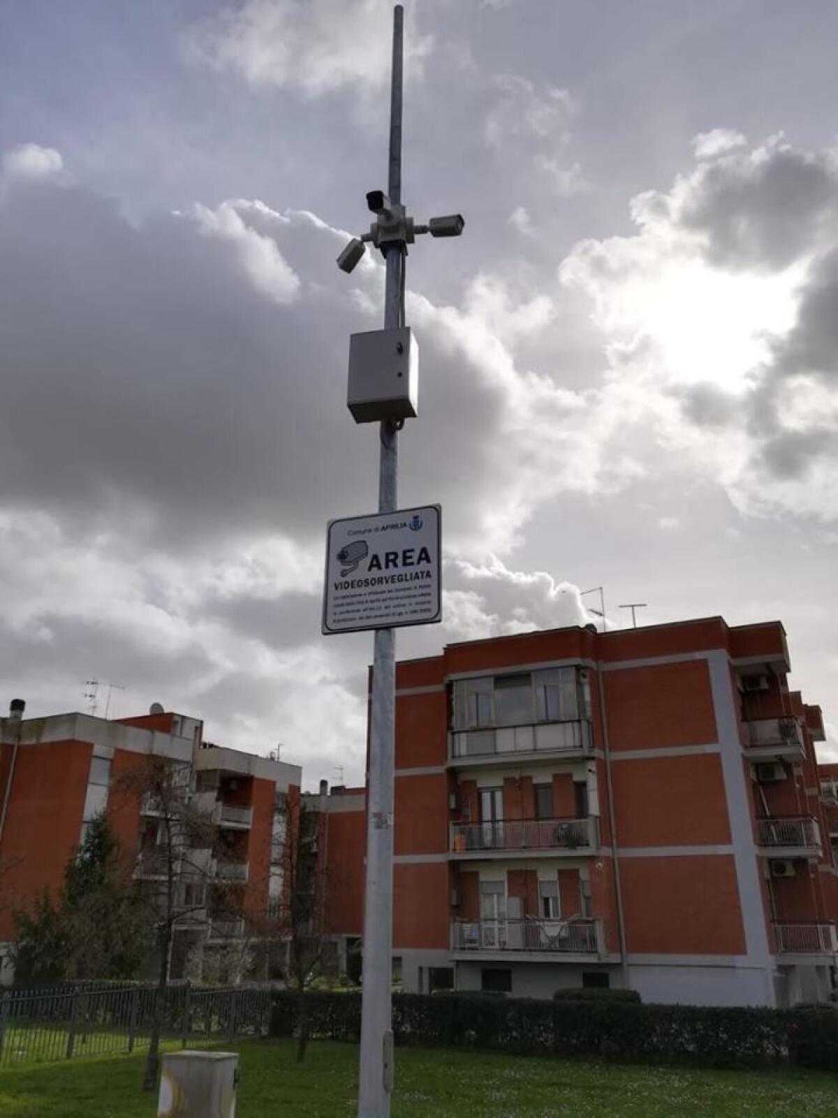 Aprilia, completata l'installazione della videosorveglianza per il progetto "Scuole Sicure" - 