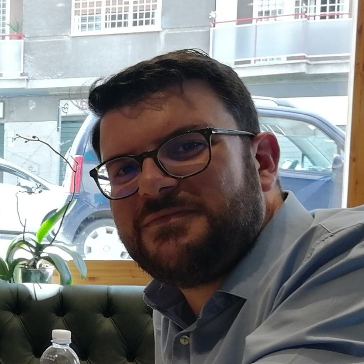 L’associazione culturale “Napo87” di Aprilia, in memoria di Roberto Fiorentini, è anche su Facebook. - 