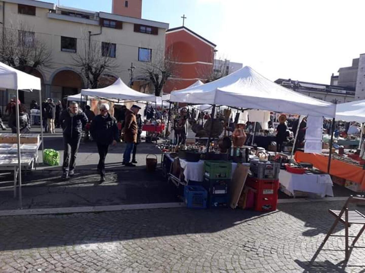 Ad Aprilia torna il mercatino della terza domenica del mese. - 