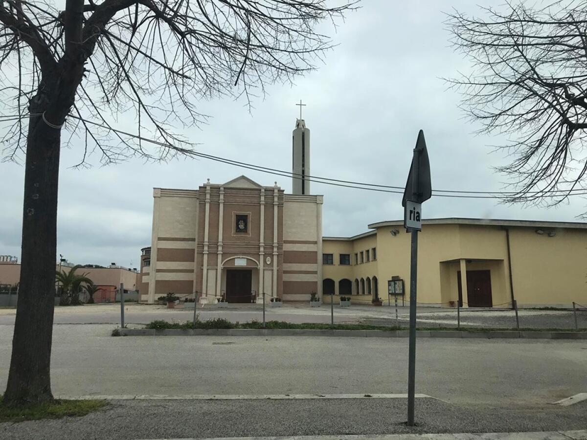 Chiese chiuse nella Diocesi di Albano, restano aperte in quella di Latina e Roma - 