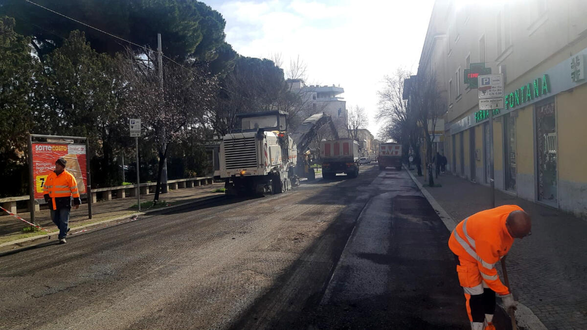 Al via il rifacimento dell'asfalto di alcune strade di Latina - 