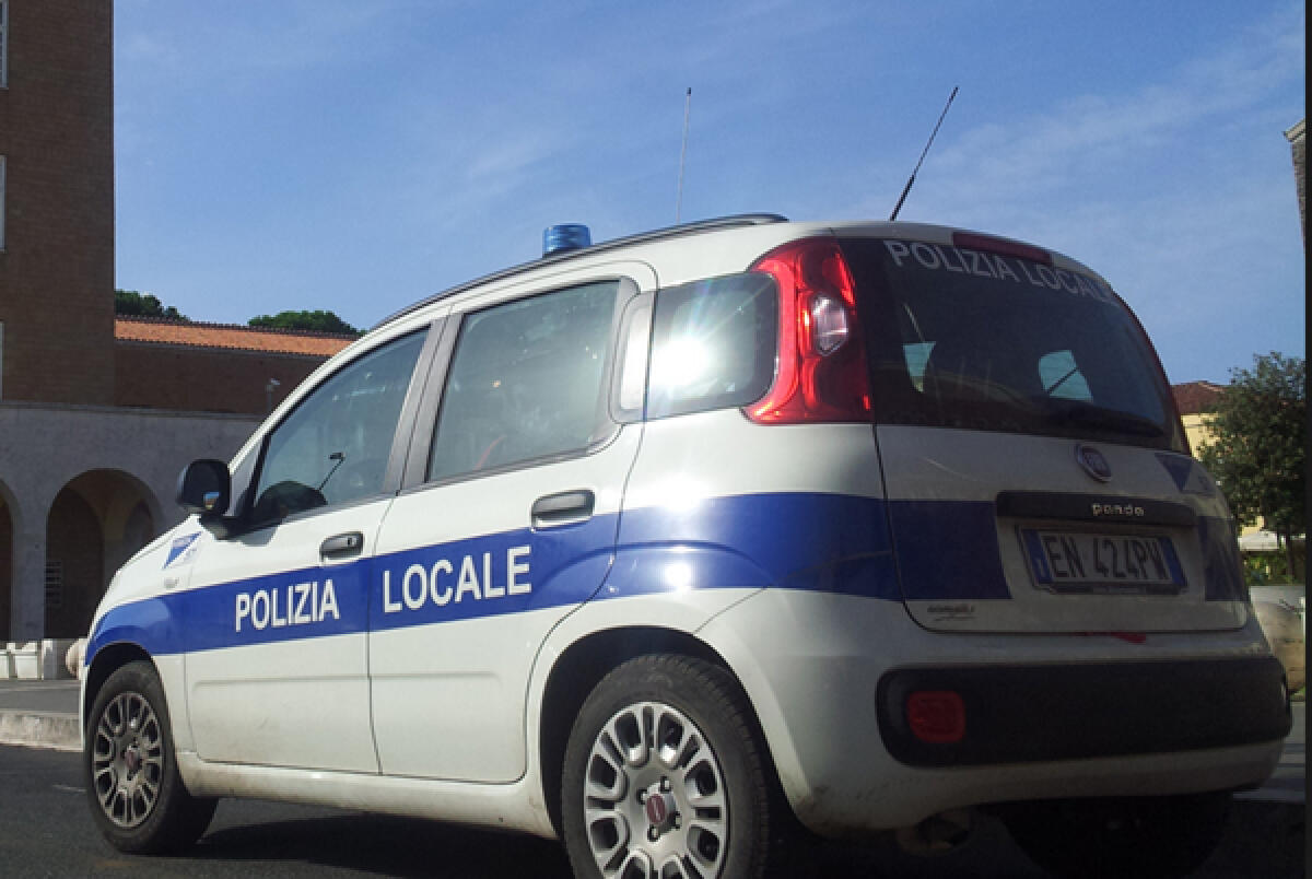 Contenimento del Coronavirus: nuovi controlli della Polizia Locale di Latina. Un uomo aggredisce i vigili. - 