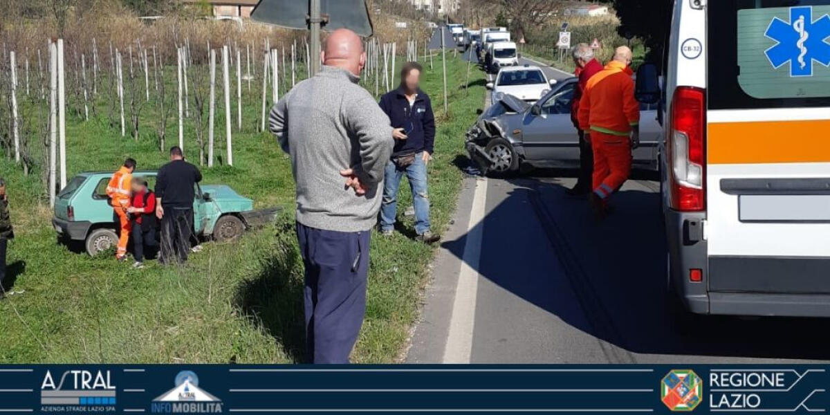 Brutto incidente in via Cori, tra Giulianello e Cori: strada riaperta al traffico. - 