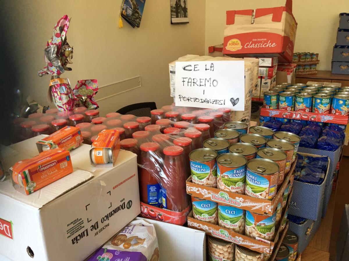 I "Ragazzi Portodanzesi" donno generi alimentari ai concittadini in difficoltà - 